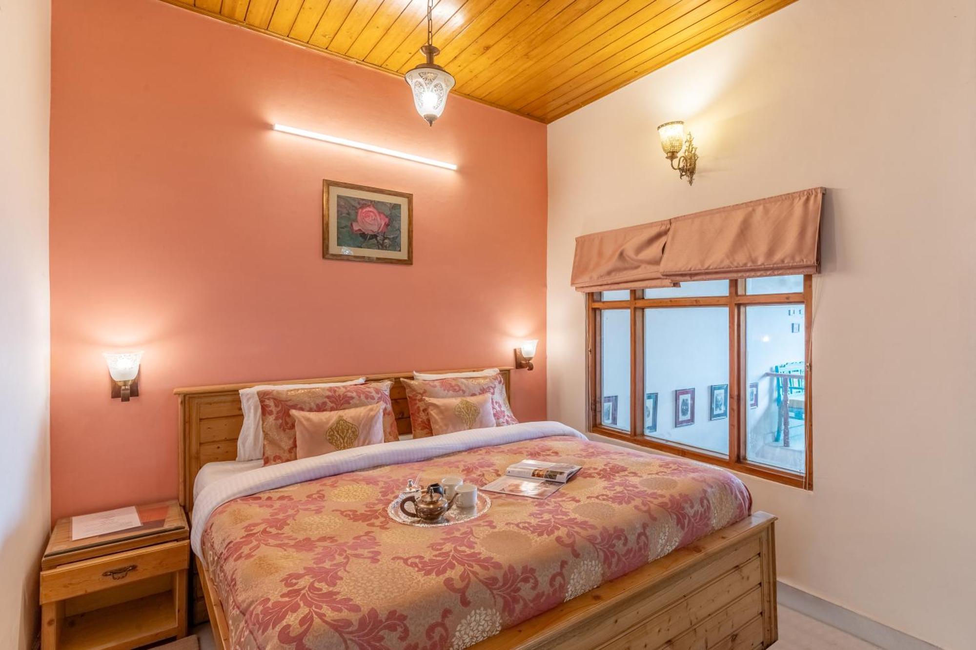 Alaya Stays Meridian Oak, Shimla Zewnętrze zdjęcie
