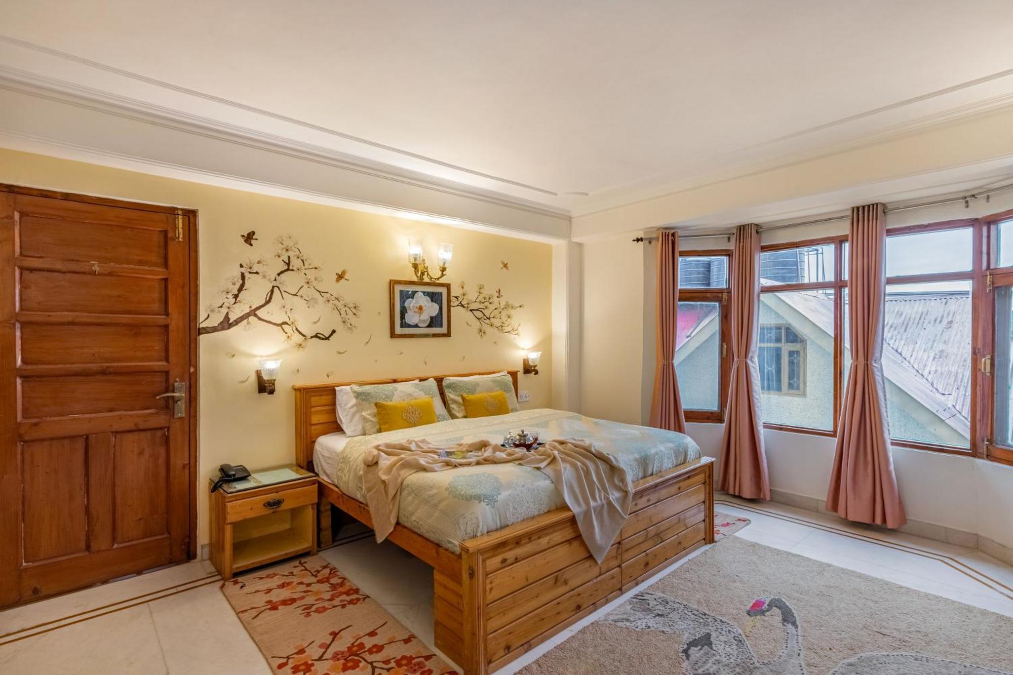 Alaya Stays Meridian Oak, Shimla Zewnętrze zdjęcie